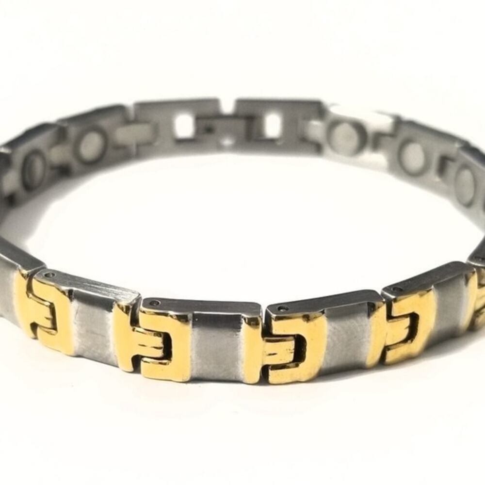 New stainless‎ steel magnetic bracelet 7.5" long